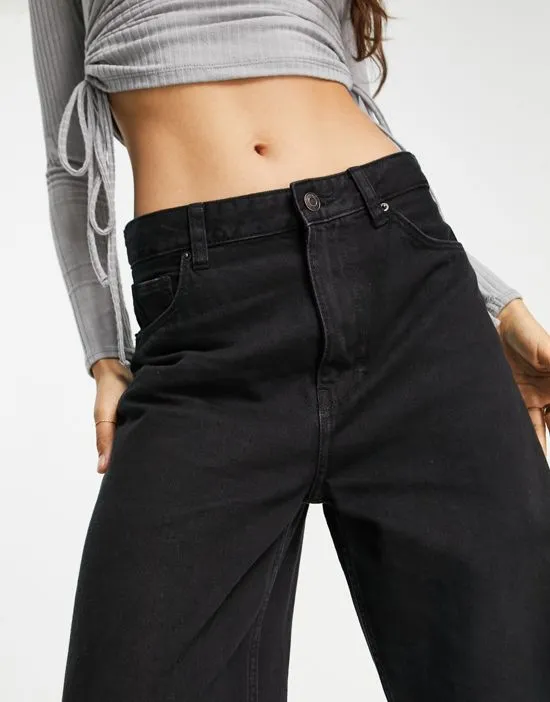 https://images.styletyx.com/images/petite-slouchy-wide-leg-dad-jeans-in-black-bershka-2752849_3.webp