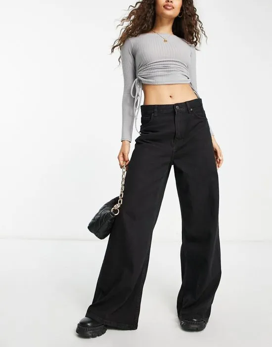 https://images.styletyx.com/images/petite-slouchy-wide-leg-dad-jeans-in-black-bershka-2752849_4.webp