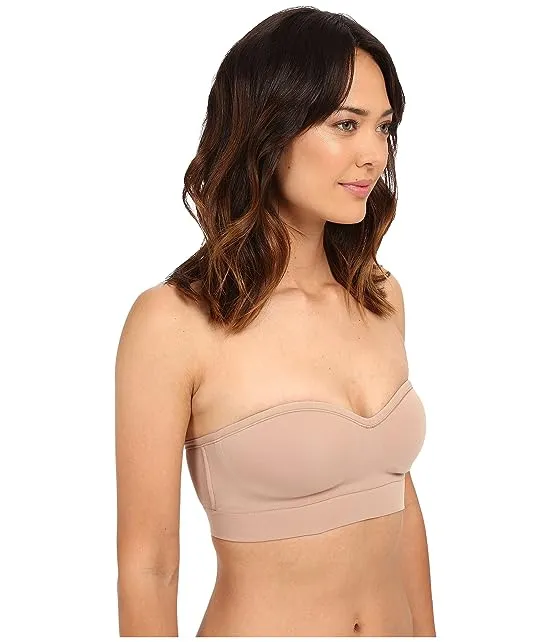https://images.styletyx.com/images/peyton-ultralight-seamless-strapless-convertible-bra-yummie-400843338_4.webp