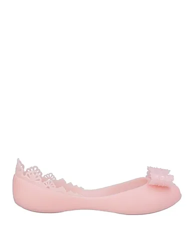 https://images.styletyx.com/images/pink-ballet-flats-melissa-1161001_1.webp