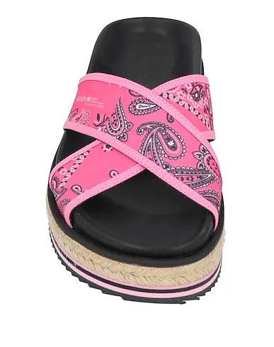 https://images.styletyx.com/images/pink-canvas-espadrilles-kenzo-1456530362_4.webp