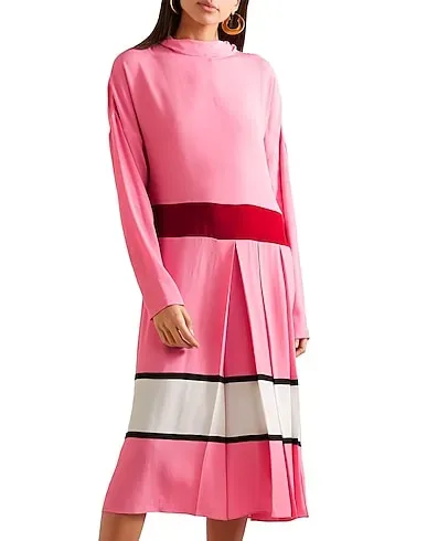 https://images.styletyx.com/images/pink-crepe-midi-dress-marni-13036889_4.webp