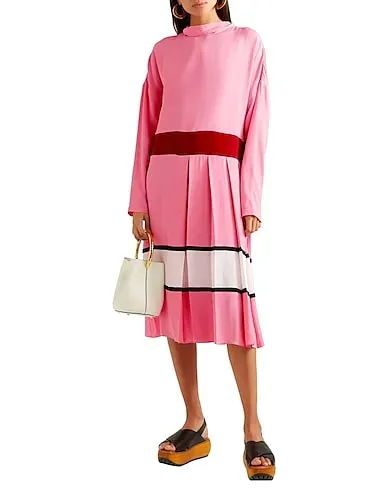 https://images.styletyx.com/images/pink-crepe-midi-dress-marni-13036889_5.webp
