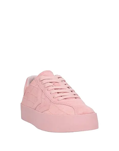 https://images.styletyx.com/images/pink-leather-sneakers-hummel-1450126_2.webp