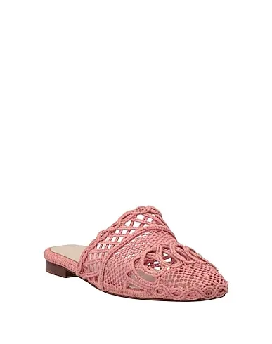 https://images.styletyx.com/images/pink-mules-and-clogs-zyne-13077089_2.webp