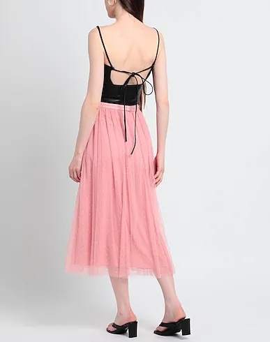 https://images.styletyx.com/images/pink-plain-weave-midi-skirt-needle-thread-13403695_3.webp