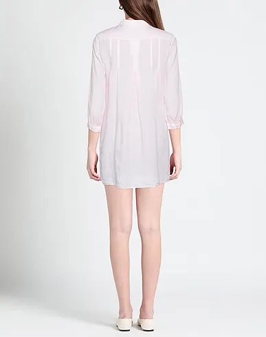 https://images.styletyx.com/images/pink-plain-weave-solid-color-shirts-blouses-european-culture-1961500485_3.webp