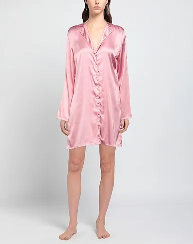 https://images.styletyx.com/images/pink-satin-sleepwear-verdissima-3102005_2.webp
