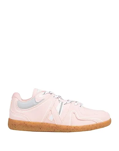 https://images.styletyx.com/images/pink-sneakers-ganni-13086369_1.webp