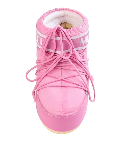 https://images.styletyx.com/images/pink-techno-fabric-ankle-boot-moon-boot-classic-low-2-moon-boot-12993332_4.webp