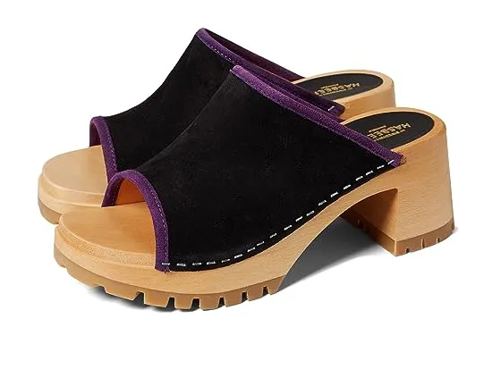 https://images.styletyx.com/images/piping-clog-swedish-hasbeens-2551109_1.webp
