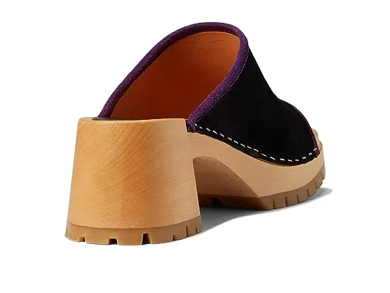https://images.styletyx.com/images/piping-clog-swedish-hasbeens-2551109_5.webp