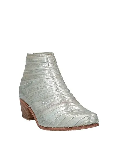 https://images.styletyx.com/images/platinum-leather-ankle-boot-i-n-k-shoes-3261961_2.webp