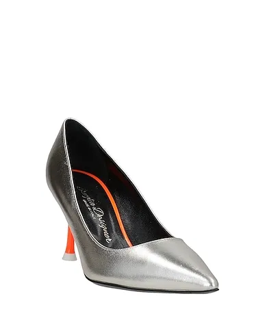 https://images.styletyx.com/images/platinum-leather-pump-bruglia-1616739_2.webp