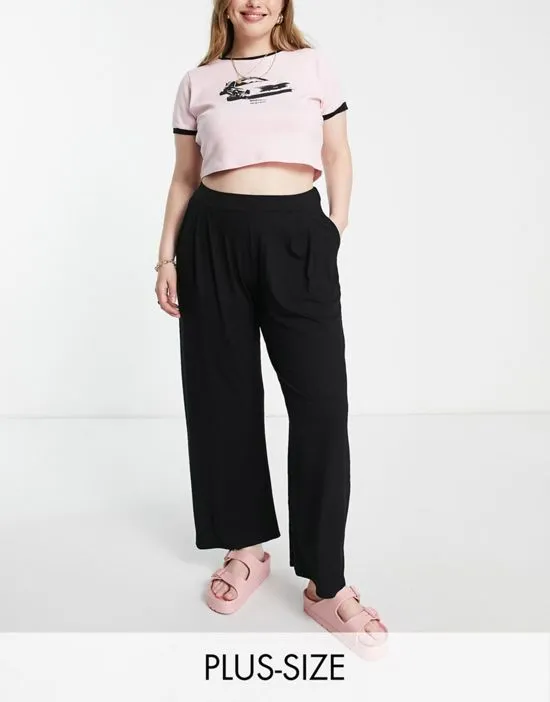https://images.styletyx.com/images/pleat-front-tailored-pants-in-black-yours-13293127_1.webp
