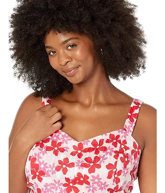 https://images.styletyx.com/images/plus-size-martie-tie-back-top-in-exploded-daisies-draper-james-3173884_3.webp