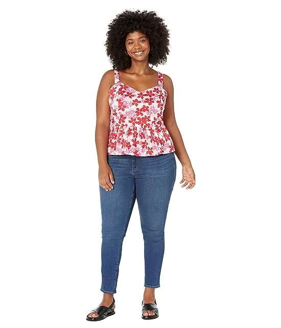 https://images.styletyx.com/images/plus-size-martie-tie-back-top-in-exploded-daisies-draper-james-3173884_4.webp