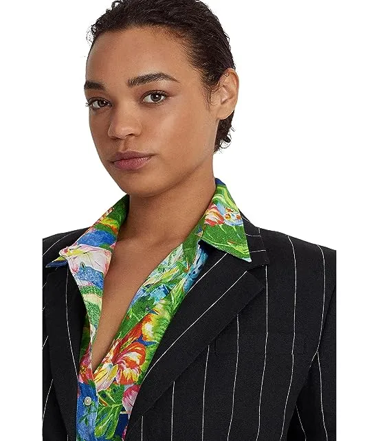 https://images.styletyx.com/images/plus-size-pinstripe-linen-blazer-ralph-lauren-1396369596_3.webp