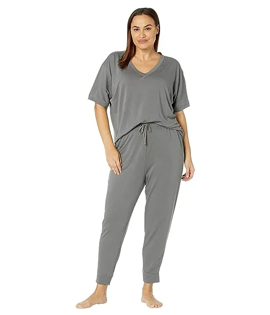 https://images.styletyx.com/images/plus-size-tristan-joggers-yummie-1954054_4.webp