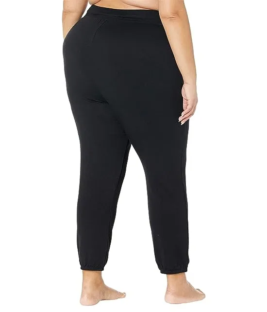 https://images.styletyx.com/images/plus-size-weekend-sweatpants-beyond-yoga-1896349_2.webp