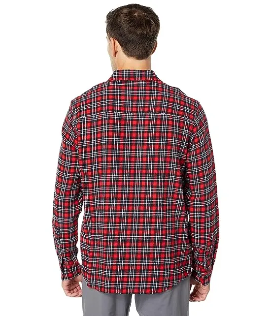 https://images.styletyx.com/images/podium-plaid-long-sleeve-flannel-oakley-2051815_2.webp