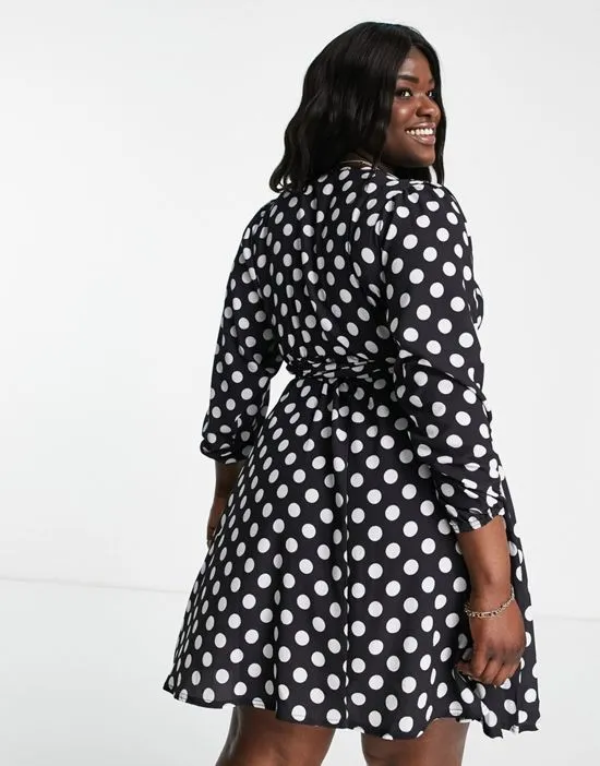 https://images.styletyx.com/images/polka-dot-wrap-dress-in-black-yours-1832245_2.webp