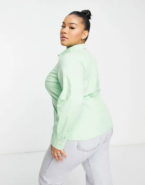 https://images.styletyx.com/images/poplin-shirt-with-twist-front-in-green-missguided-plus-1887451_4.webp