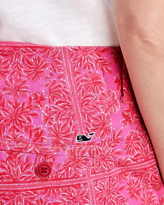 https://images.styletyx.com/images/printed-shorts-vineyard-vines-13171094_4.webp