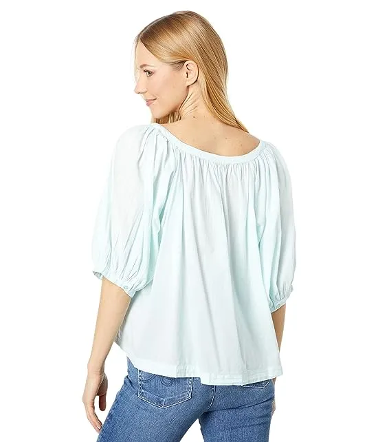 https://images.styletyx.com/images/puff-sleeve-woven-button-front-blouse-sundry-2320628_2.webp