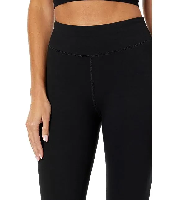 https://images.styletyx.com/images/purefit-bootcut-leggings-26-pact-1859665464_3.webp