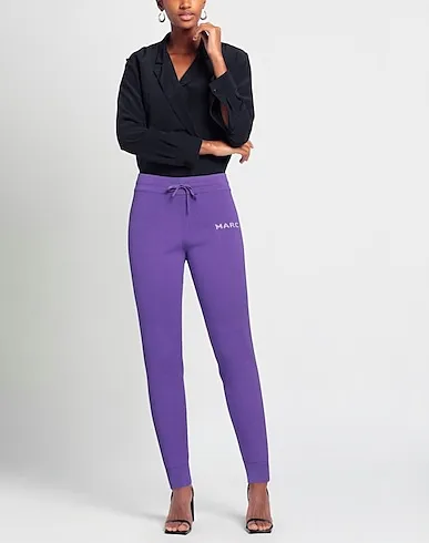 https://images.styletyx.com/images/purple-jersey-casual-pants-marc-jacobs-13415150_2.webp
