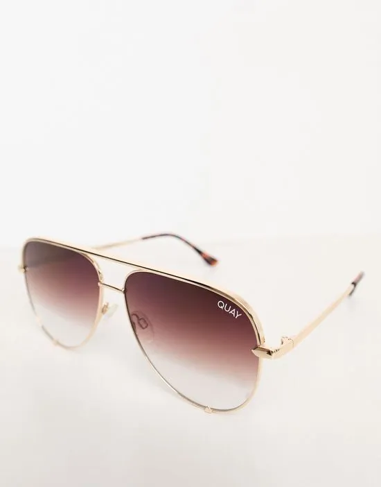 https://images.styletyx.com/images/quay-high-key-aviator-sunglasses-in-gold-brown-quay-australia-1915194_2.webp