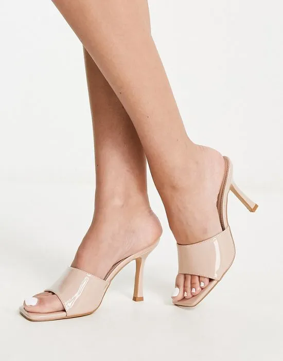https://images.styletyx.com/images/raid-briya-heeled-mules-in-beige-patent-raid-13174306_2.webp