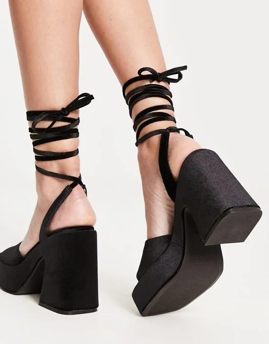 https://images.styletyx.com/images/raid-eclipse-velvet-platform-sandals-in-black-raid-10189276_2.webp