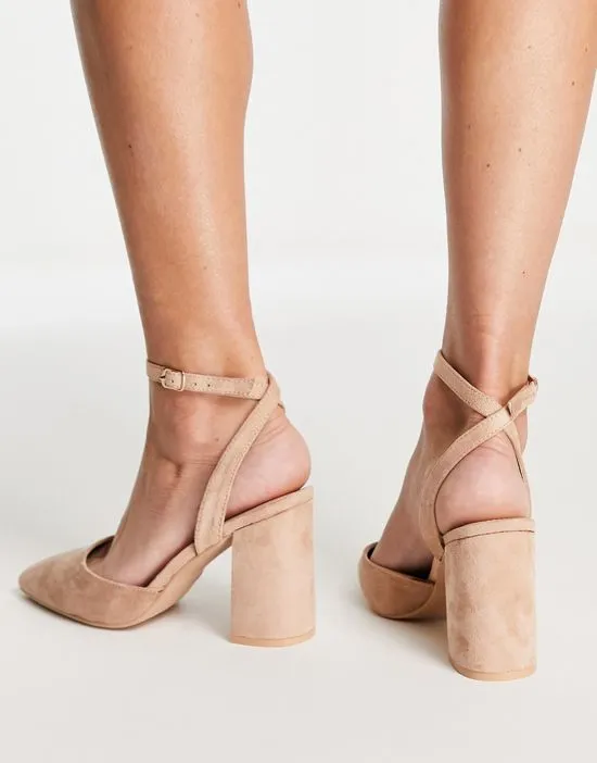 https://images.styletyx.com/images/raid-neima-block-heeled-shoes-in-beige-micro-raid-2968296_2.webp