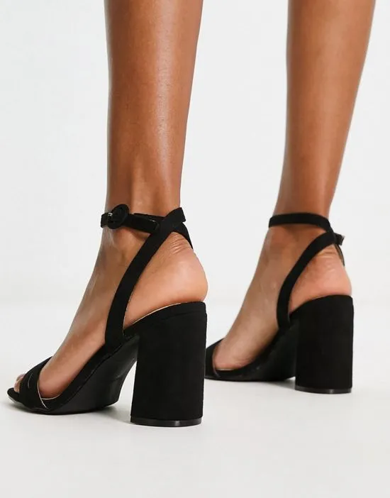 https://images.styletyx.com/images/raid-wide-fit-wink-block-heel-sandals-in-black-raid-wide-fit-7795932_2.webp