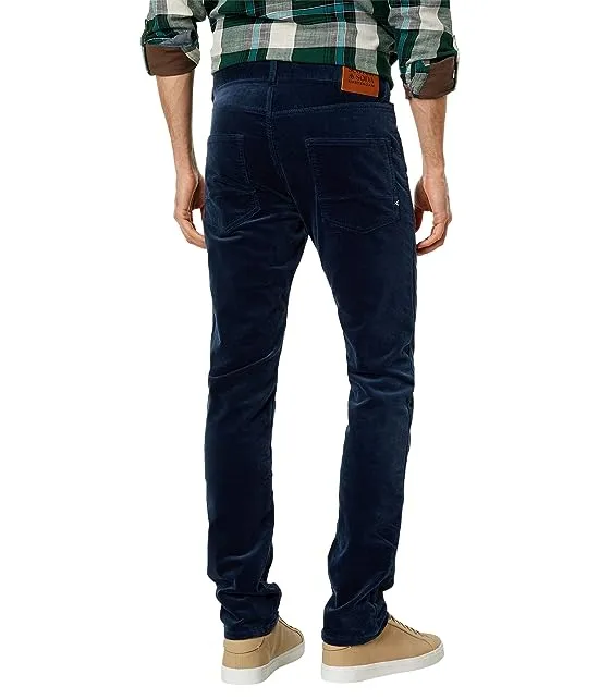 https://images.styletyx.com/images/ralston-regular-slim-pants-in-stretch-corduroy-scotch-soda-2750751_2.webp