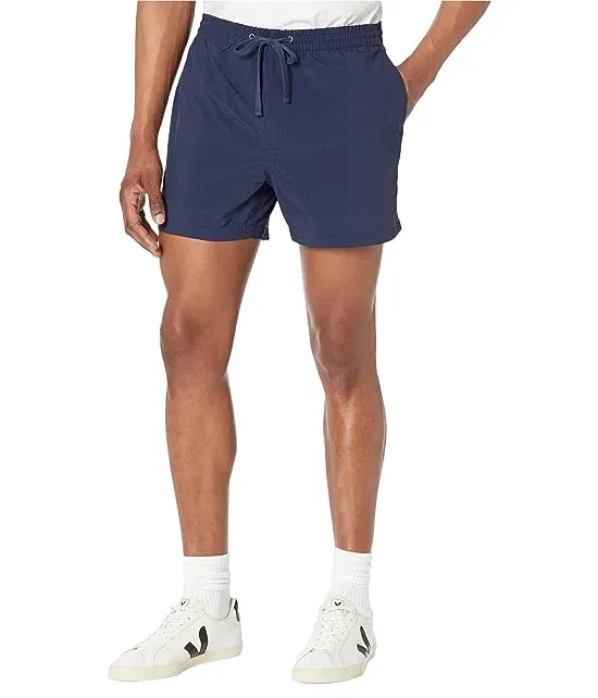https://images.styletyx.com/images/recycled-everywear-shorts-4-5-madewell-2855197_1.webp