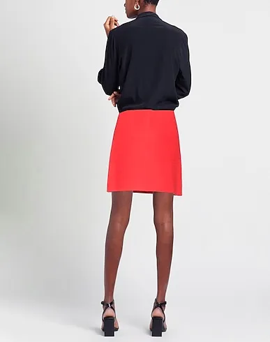 https://images.styletyx.com/images/red-boiled-wool-mini-skirt-rochas-13186347_3.webp