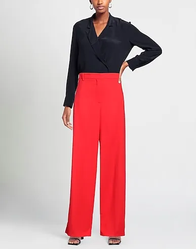 https://images.styletyx.com/images/red-cady-casual-pants-modern-13246824_2.webp