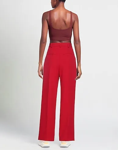 https://images.styletyx.com/images/red-crepe-casual-pants-kontatto-1498549_3.webp