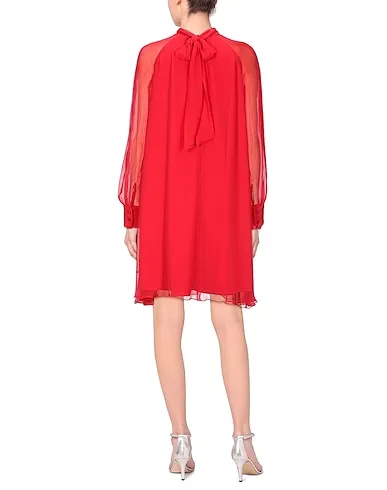 https://images.styletyx.com/images/red-crepe-midi-dress-kenzo-1556167327_4.webp