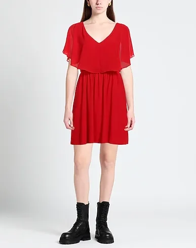 https://images.styletyx.com/images/red-crepe-short-dress-naf-naf-615374836_2.webp