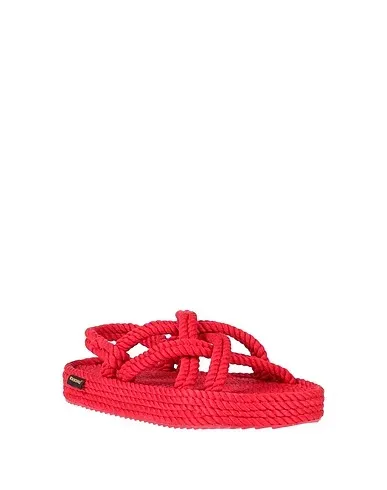 https://images.styletyx.com/images/red-espadrilles-bohonomad-470506191_2.webp