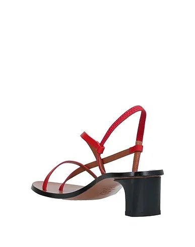 https://images.styletyx.com/images/red-flip-flops-atp-atelier-1431862_3.webp