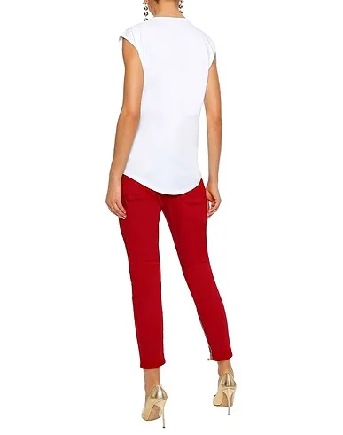 https://images.styletyx.com/images/red-gabardine-casual-pants-balmain-3298068_3.webp