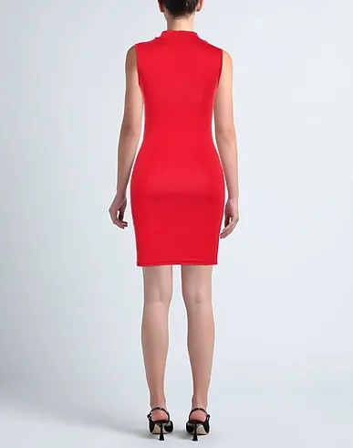 https://images.styletyx.com/images/red-jersey-short-dress-mangano-1533633011_3.webp