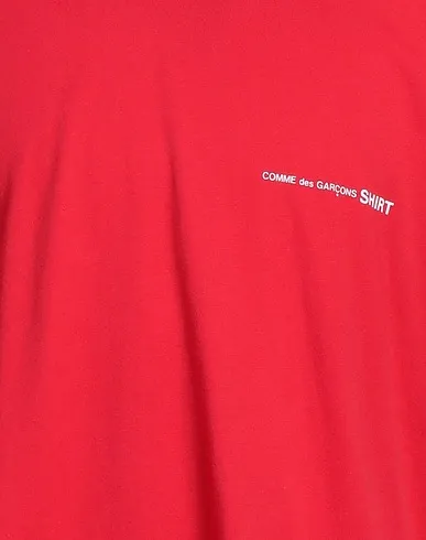 https://images.styletyx.com/images/red-jersey-t-shirt-comme-des-garcons-shirt-2748032_4.webp