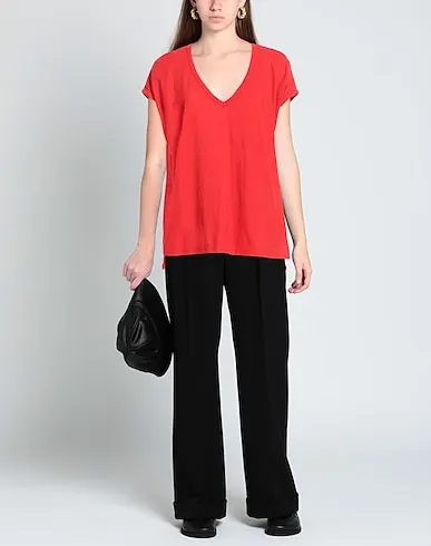 https://images.styletyx.com/images/red-jersey-t-shirt-cristina-gavioli-1960141013_2.webp