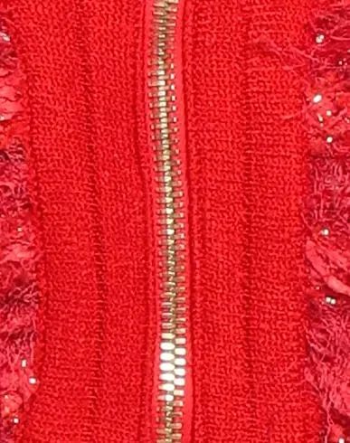 https://images.styletyx.com/images/red-knitted-bustier-balmain-180650256_4.webp